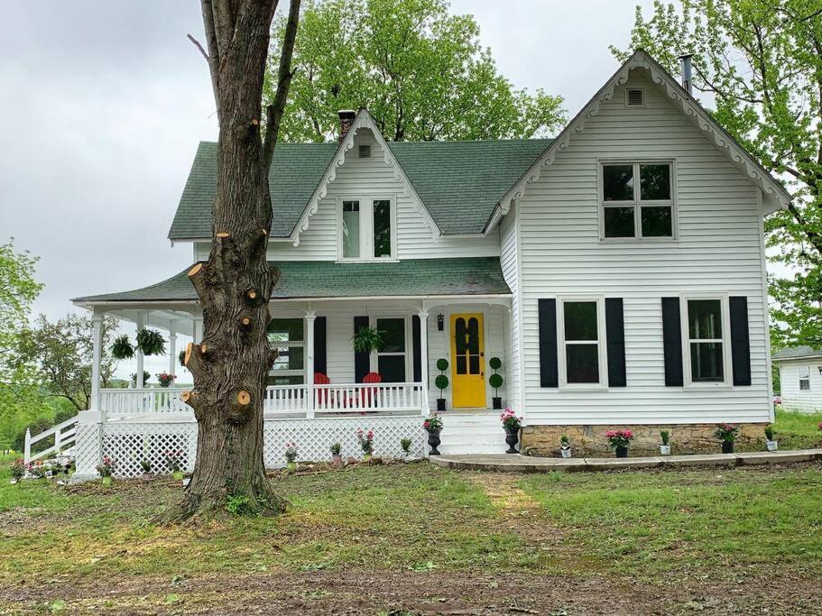 Beautiful Historic Farmhouse Perfect For Fugitive Beach Military And Ms&T Villa Rolla Exterior photo